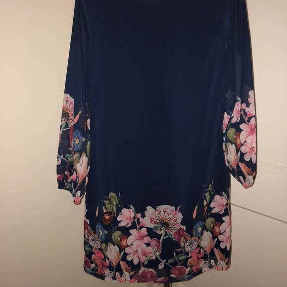 Mini Spring dress - Picture 2 of 2